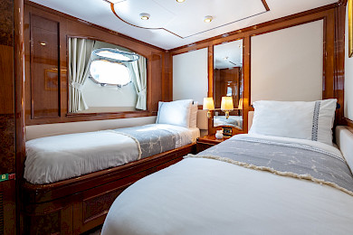 Yacht Stella Fiera cabin