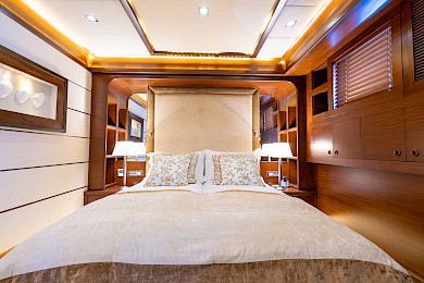 Yacht Stella Fiera cabin