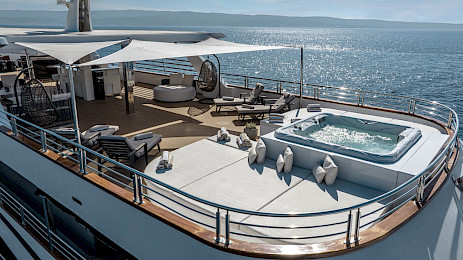 Yacht Cristal flybridge