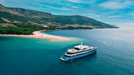 Yacht Ohana aerial view