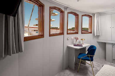 Yacht Belezza cabin