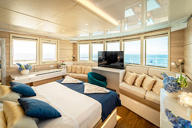 Yacht Riva cabin