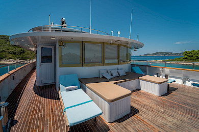 Yacht Riva deck