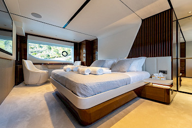 Yacht Vista cabin