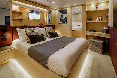 Yacht Elysium cabin