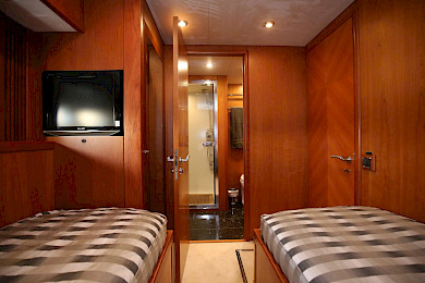 Yacht Quantum cabin