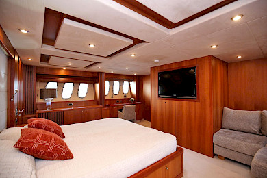 Yacht Quantum cabin