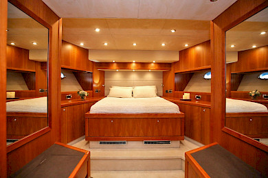 Yacht Quantum cabin