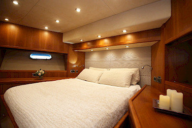 Yacht Quantum cabin