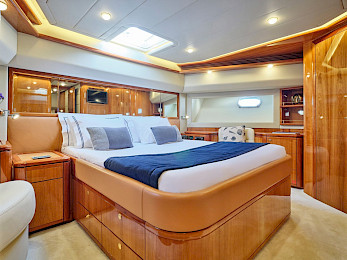 Yacht Estia Yi cabin