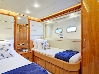 Yacht Estia Yi cabin