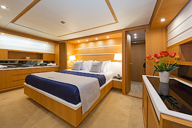 Yacht Alegria cabin