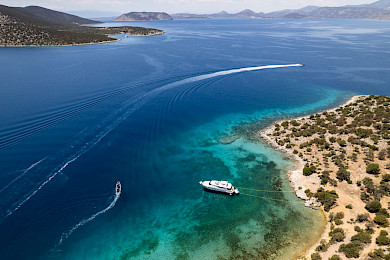 Yacht Alegria aerial view