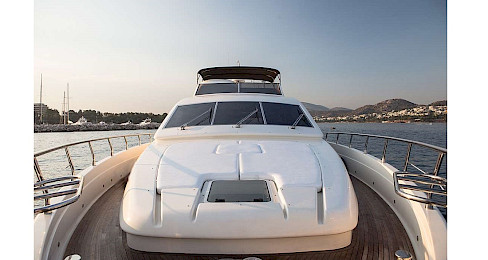 allaboutyachts-amoraki_0005.0x260