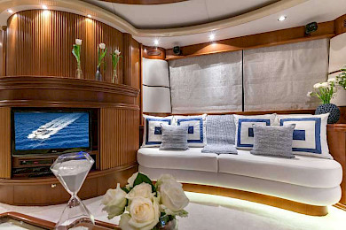 allaboutyachts-iris_0010.0x260